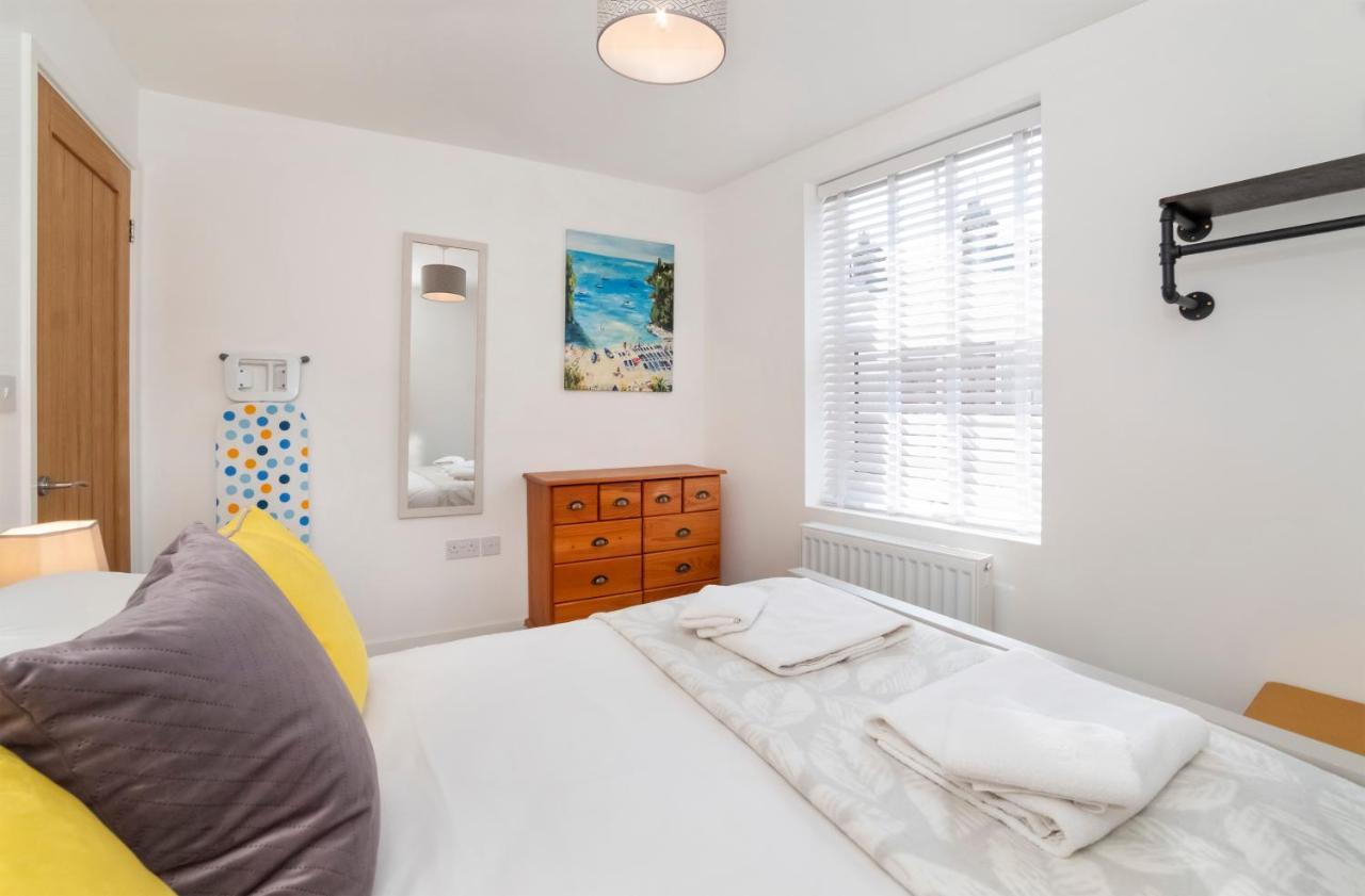 Livingstone Street Apartments With Free Parking Йорк Екстериор снимка