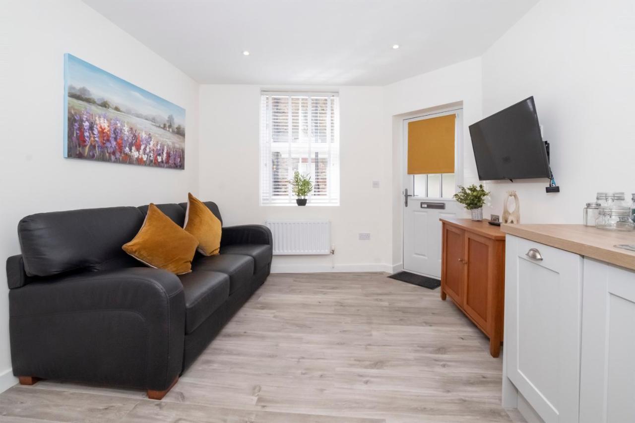 Livingstone Street Apartments With Free Parking Йорк Екстериор снимка