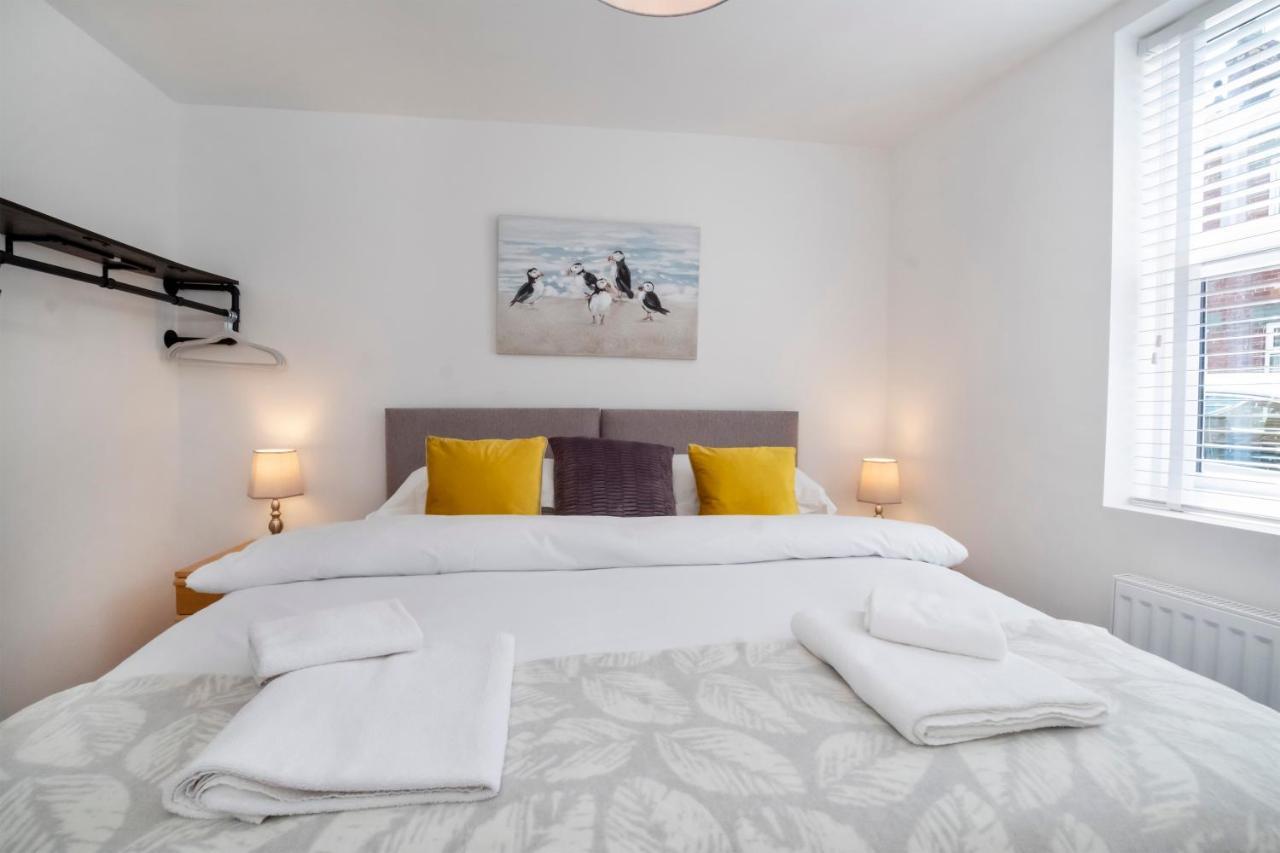Livingstone Street Apartments With Free Parking Йорк Екстериор снимка
