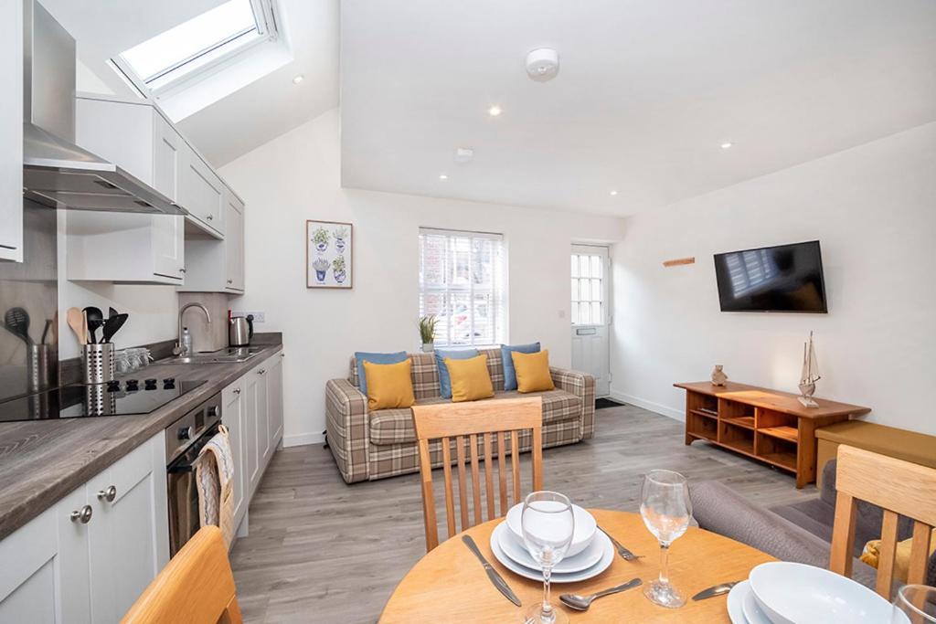 Livingstone Street Apartments With Free Parking Йорк Екстериор снимка